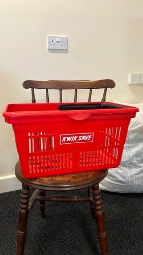 Kwik save red plastic - kwik,