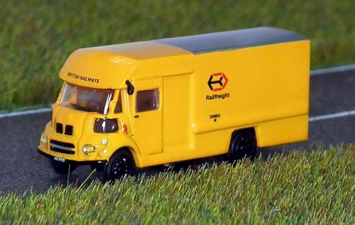Base toys n043 leyland - leyland, van