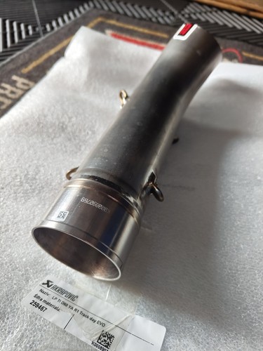 Yamaha akraprovic link - r1,