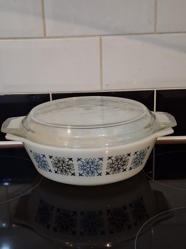 Vintage jaj pyrex round - vintage,