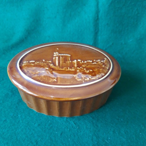 Holkham pottery windsor - pottery,