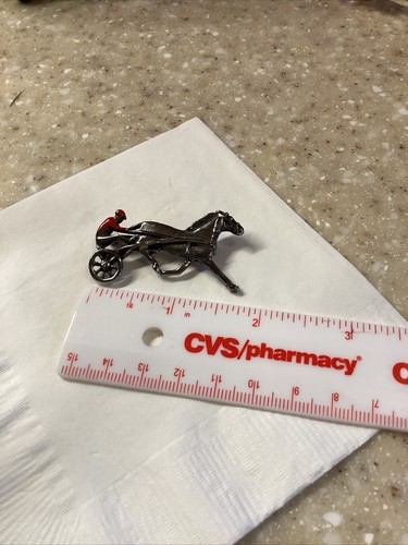 Trotter pin brooch harness - -,
