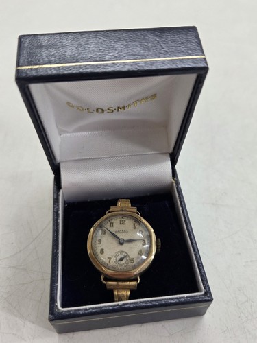 375 9ct gold - 9ct, rotary