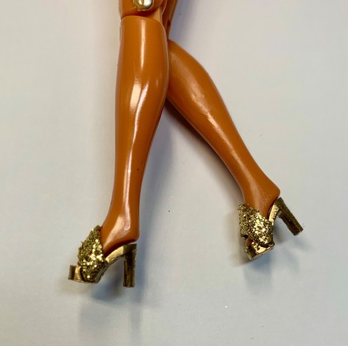 Pippa and dawn doll - dawn, shoes