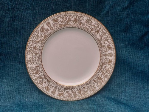 Wedgwood gold florentine tea - gold,