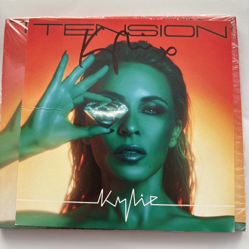 Kylie minogue hand signed - kylie,