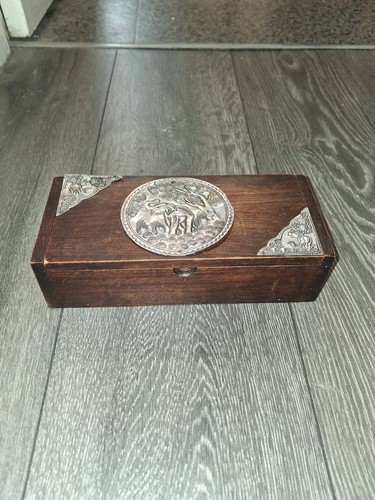 Vintage wooden box - vintage, box.