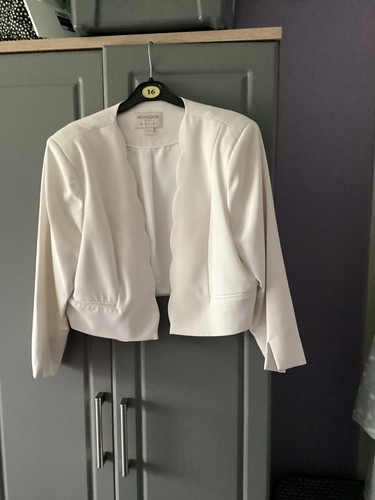 Beautiful ivory monsoon jacket