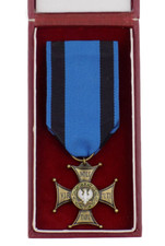 809 WW2 POLISH ORDER VIRTUTI MILITARI 5TH CLASS POLAND BOXED