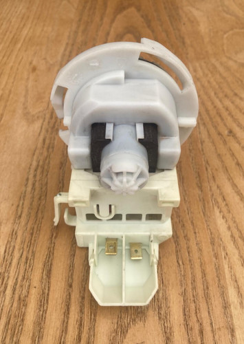 Bosch drain pump 054033 - drain,