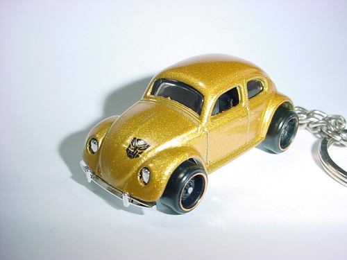 Hot gold beetle - hot,