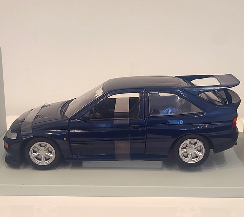 Models ford escort - 1:18,