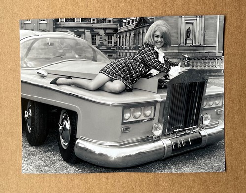Thunderbirds rolls royce fab - thunderbirds, 1