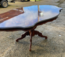 Antique Queen Anne Renaissance Style Oval Fluted Polished Pedestal Dining Table