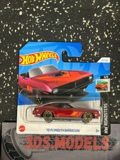 PLYMOUTH BARRACUDA 70 RED Hot