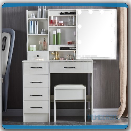 White dressing table with - table,