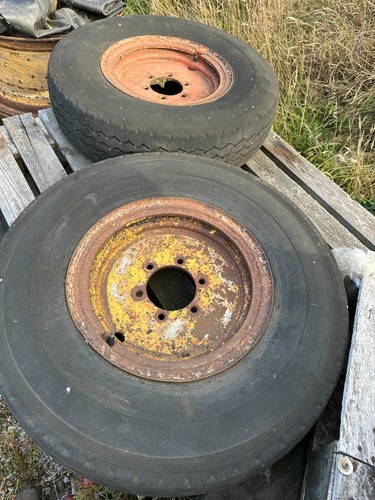 Tractor front wheels 750x16 - tractor,