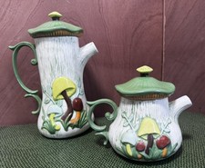 Vintage Merry Mushroom Arnel Teapot Set