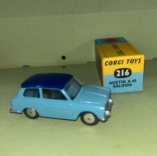Corgi 216 austin a40 saloon - a40,