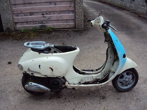 Piaggio vespa et4 125 stroke - piaggio, 4