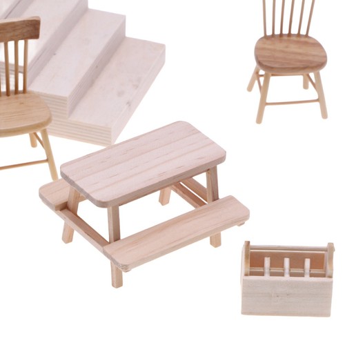Dolls house miniatures 20 - house, 1:20