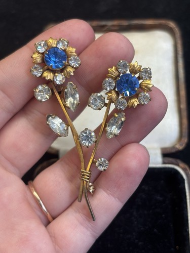 Vintage 1950s blue rhinestone - blue,