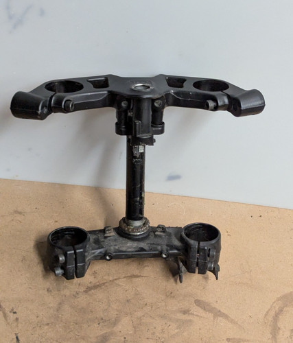 Ktm 390 yoke top bottom - top,