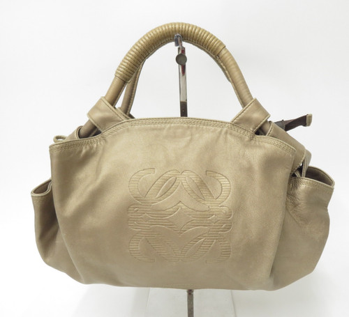 Authentic loewe anagram - authentic,