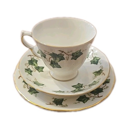 Colclough bone china ivy - bone,
