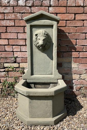 Large stone lions - lions, wall