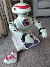 Vintage 80s Tandy RAD 2 Robot – 1980s Retro Radio Shack remote control Toy. 