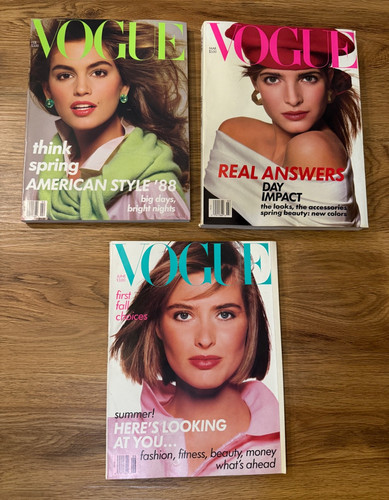 Vintage vogue magazine - 👠,