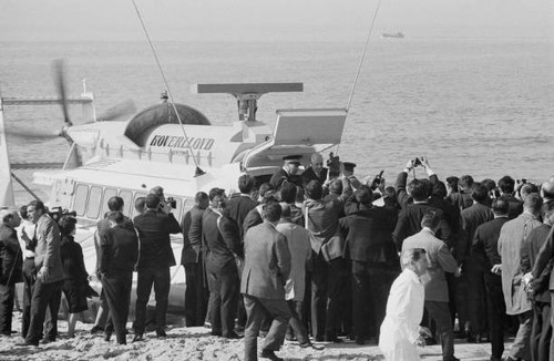 Inauguration hovercraft beach - hovercraft,