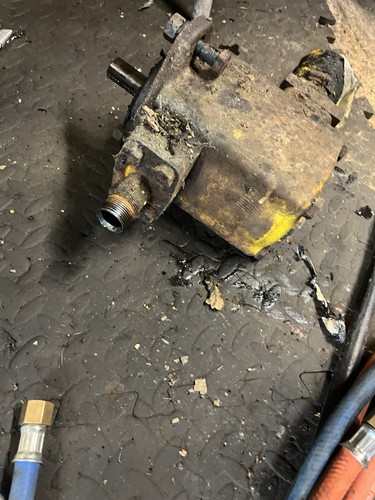 Jcb hydraulic pump - 3c,