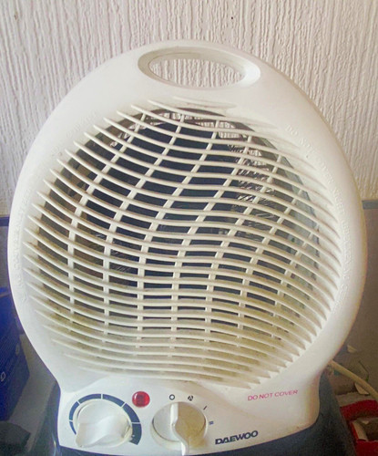Daewoo white electric fan - daewoo,