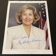 SENATOR KAY BAILEY HUTCHISON TEXAS:  Signed Political Leader Photo 8x10” / KSK