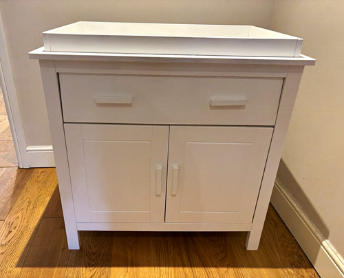 White wooden baby - white, changing