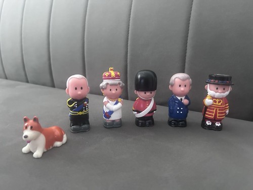 Elc happyland royal family - elc,