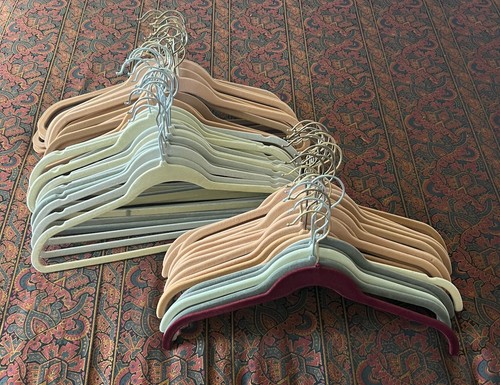 Velvet slip hangers - no,