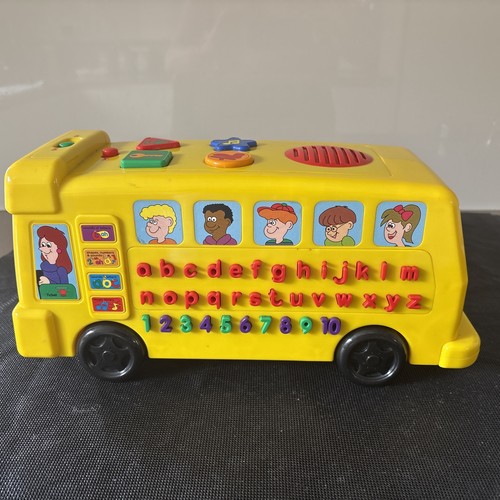 Tech playtime bus - v, iq