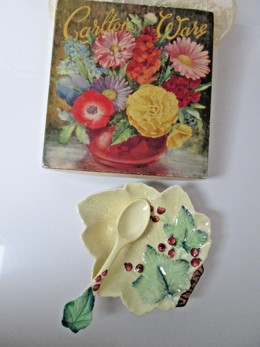 Carlton ware yellow leaf dish - carlton,