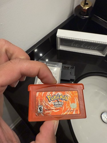 Pokemon firered version - pokemon,