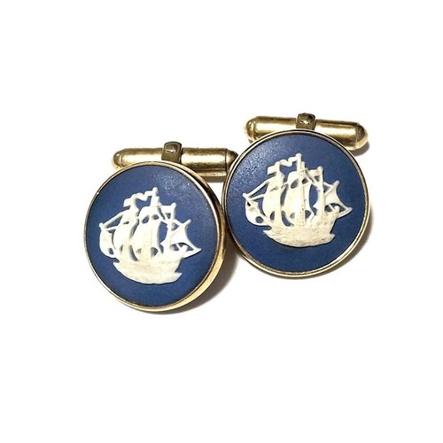 Wedgwood sailing ship - sailing, blue