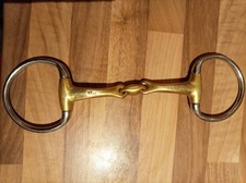 Neue Schule Tranz Angled