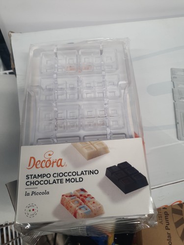 Decora piccola - "la, piccola"