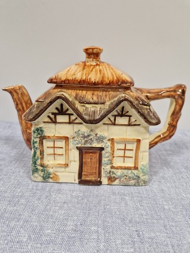 Vintage keele pottery - vintage,
