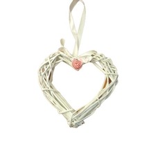 WICKER HEART DECORATION + pink