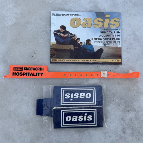 Oasis knebworth 11th - oasis, august