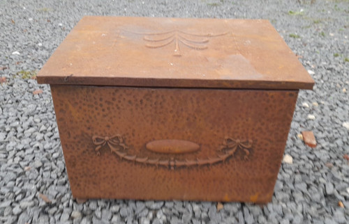 Vintage rustic coal box - coal, 12"