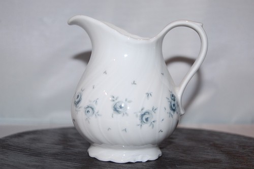 Milk jug person regina rose - jug,